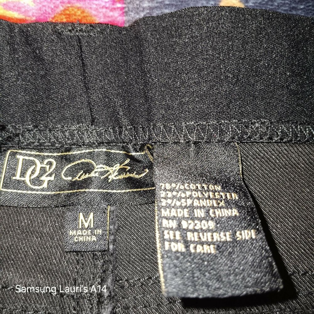 DG2 Pull On Black boot cut jeans Size Medium - Picture 2 of 5